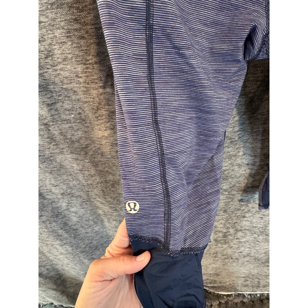 Lululemon Run Inspire Crop II Navy Blue Space Dye Stripe Leggings Womens Size 6 - Picture 4 of 4